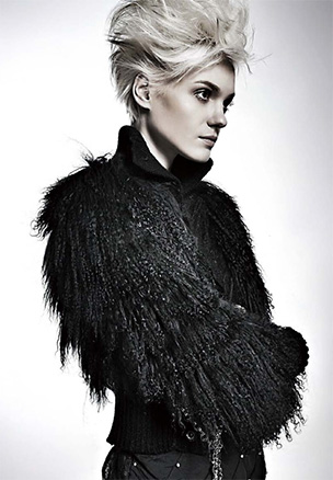 ��Ԋ��Ů�b